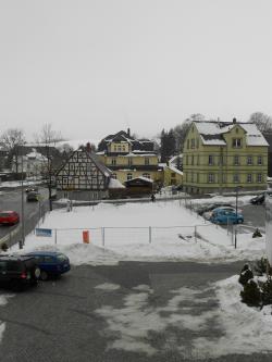 Freifläche mit angrenzendem Parkplatz
Stand: 27.02.2013